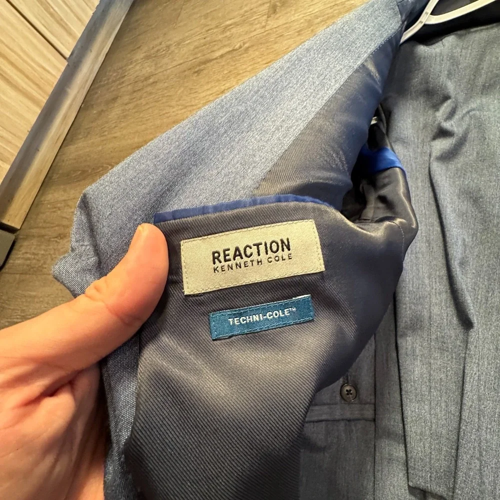Kenneth Cole Reaction Suit Sport Coat Pants Mens‎ 42 L 35 W Blue Techni-Cole